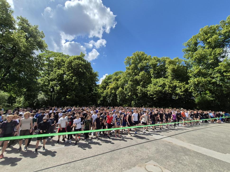 Uczestnicy na linii startu
